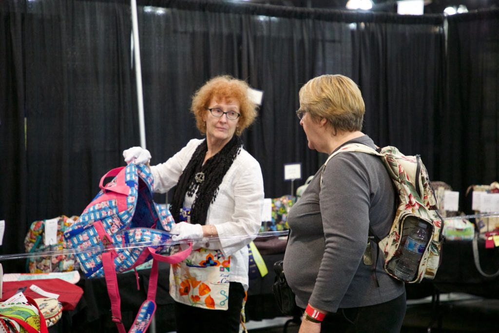 quilt show sewing zippers